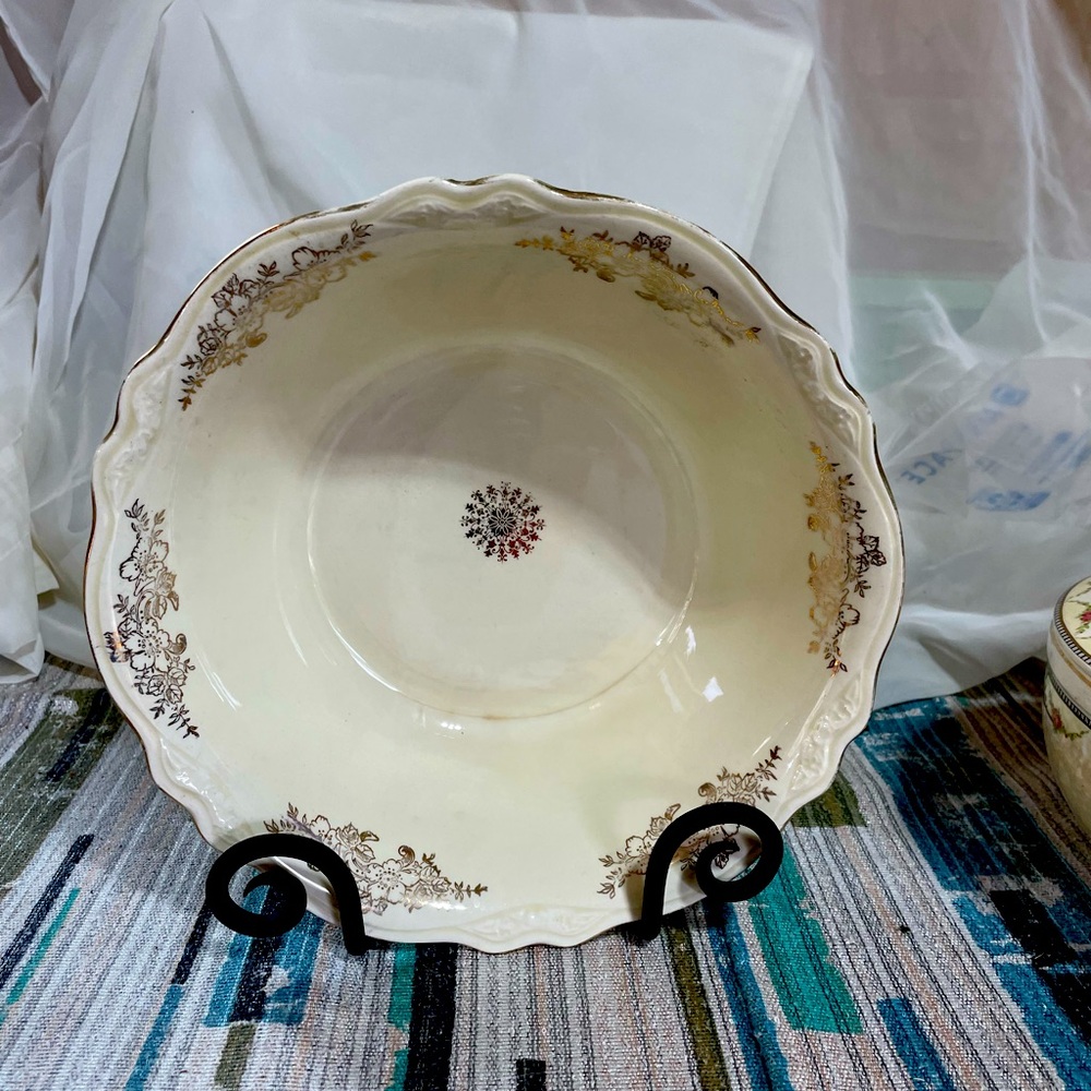 30’s Style Homer Laughlin Silver Virginia Rose Serving Bowl